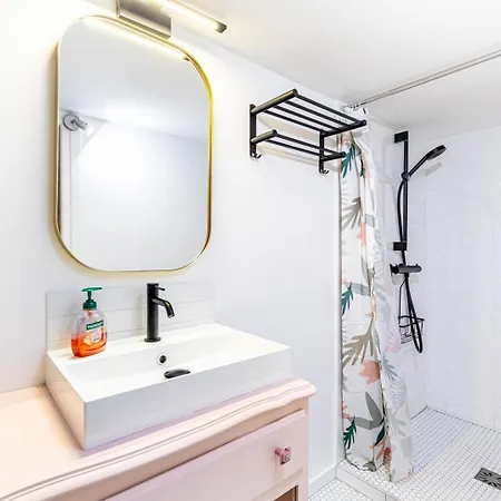 Guestready - Elegant Comfort Near The Metro *